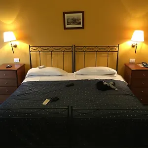 Hotel Margherita, Nápoles