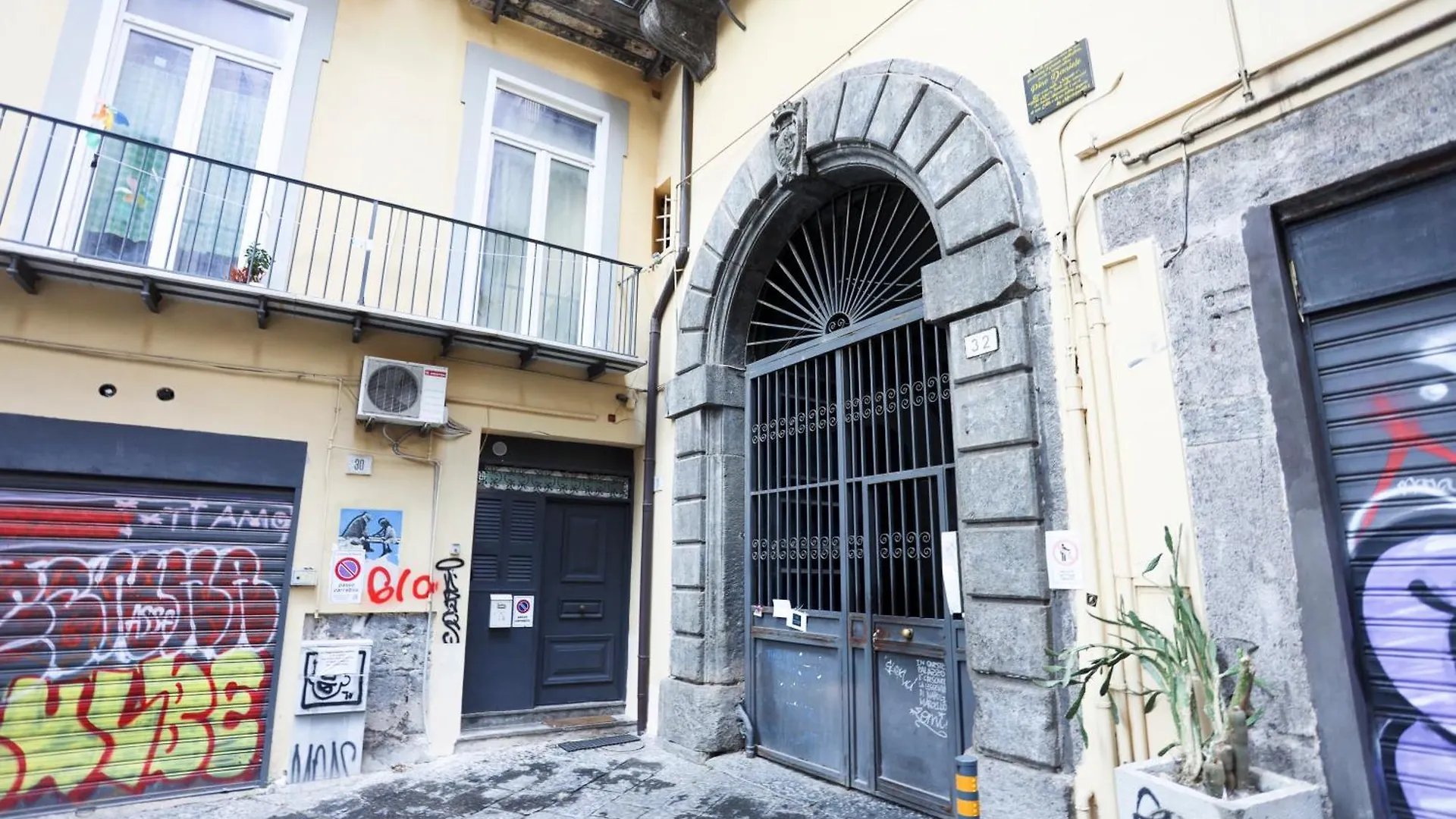 Storico 31 - Tiny & Comfy Studio Apartment Naples Italy